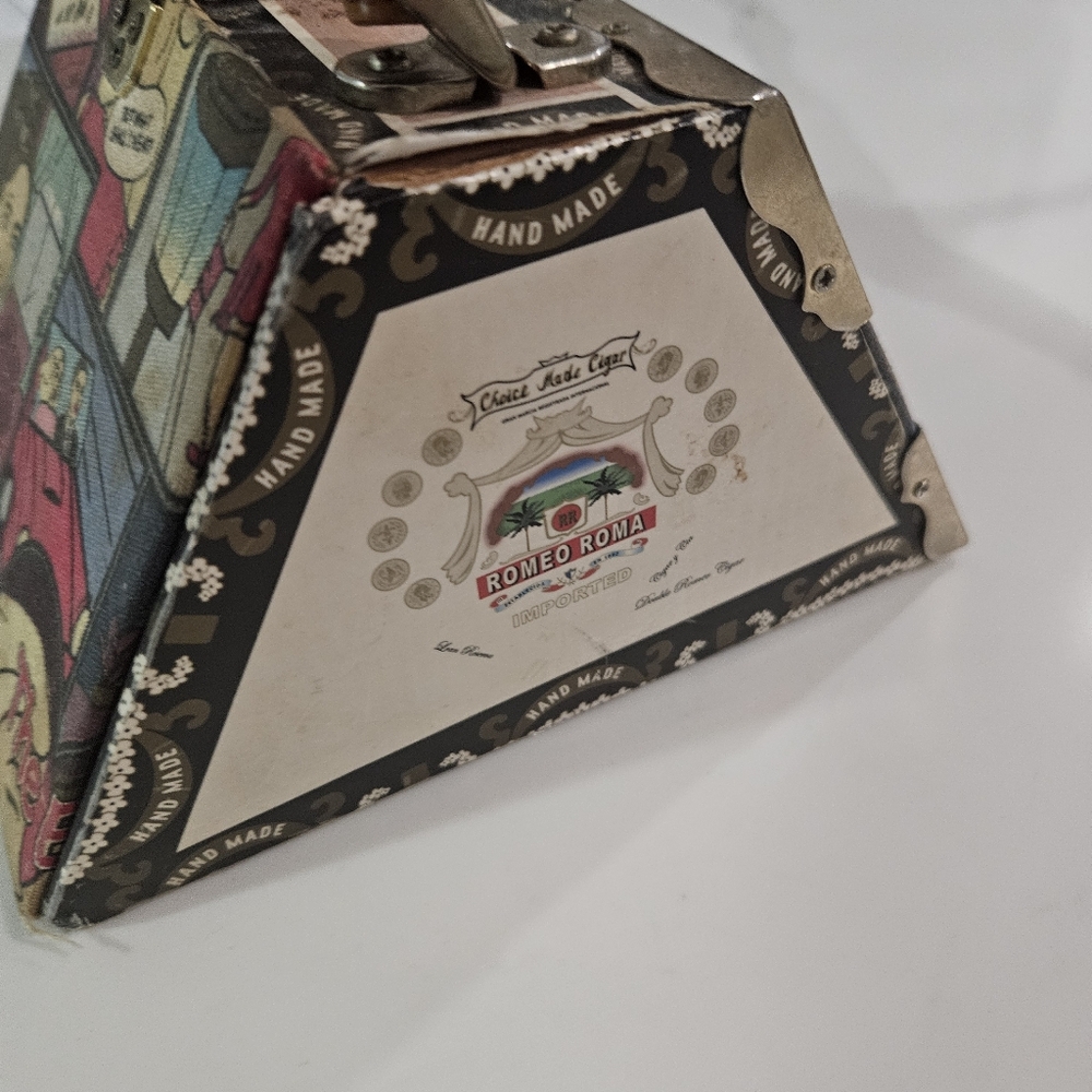 Handmade Unique Purse Romantic Comic Cigar Box Purse - Picture 10 of 16